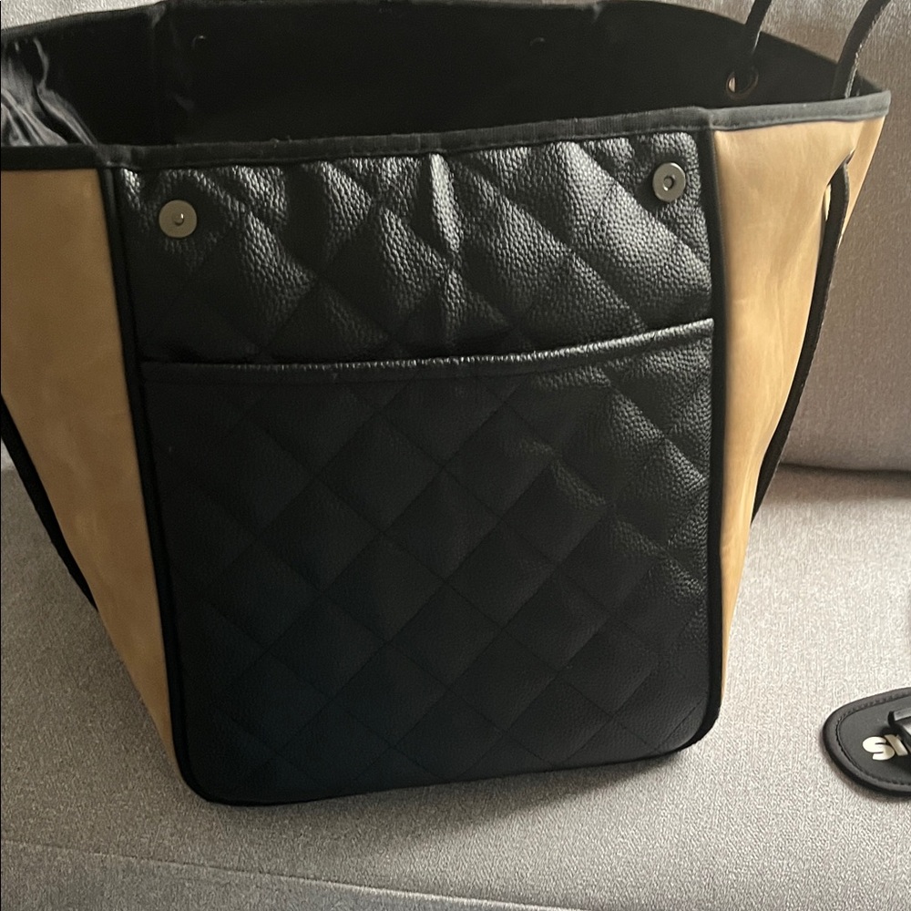 Elegant Tan and Black Women's Tote Bag - Picture 4 of 5